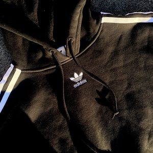 Cropped Adidas sweatshirt from UO
